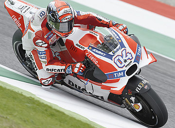 Mit Ducati auf der Rennbahn Ducati Motorrad bei einem Rennen