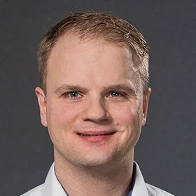 Dr. Matthias Zuchowski